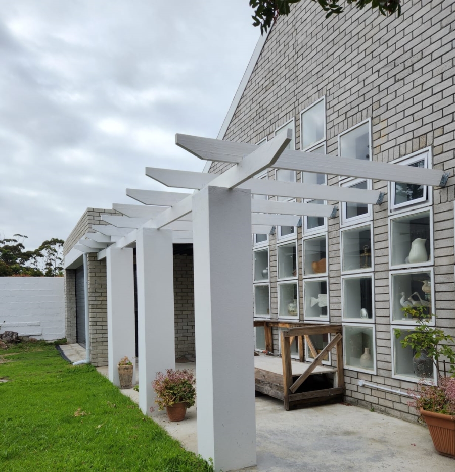 4 Bedroom Property for Sale in Kleinmond Western Cape